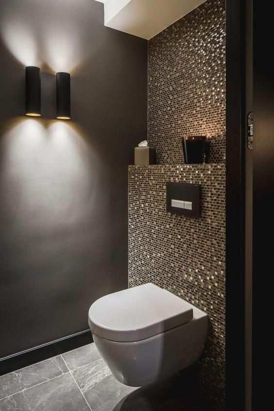 Wc Ideeen Voor Het Kleinste Kamertje In Huis Wondere Woon Wereld Bathroomdecor Gastentoilet Badkamer Behang Design Badkamer