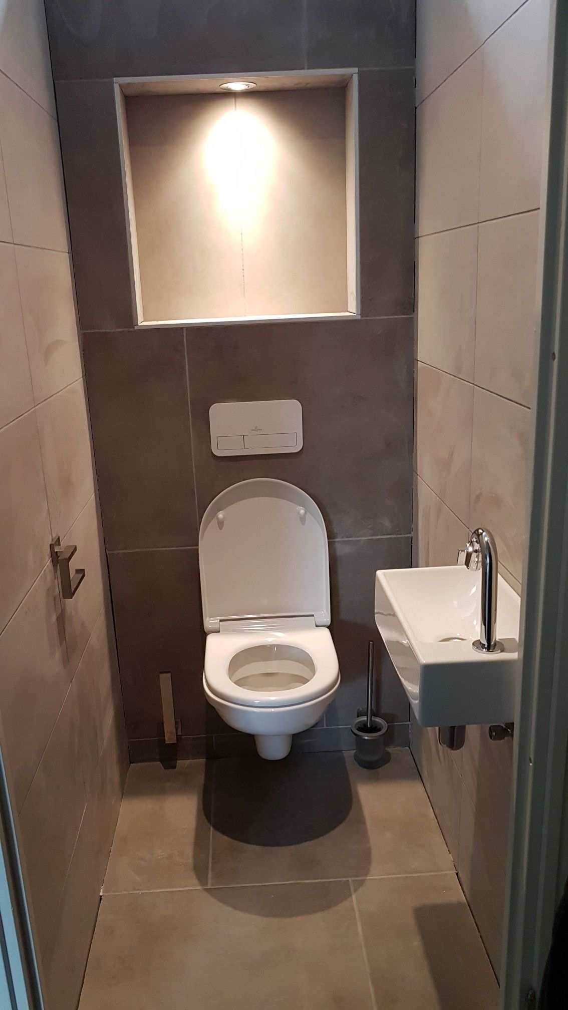Toiletruimte Renoveren Tips En Tricks Om Je Toilet In Te Richten Badkamer Badkamerideeen Toiletruimte